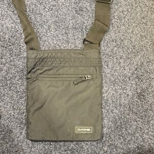 Slim Crossbody bag only use a couple of times excellent condition
